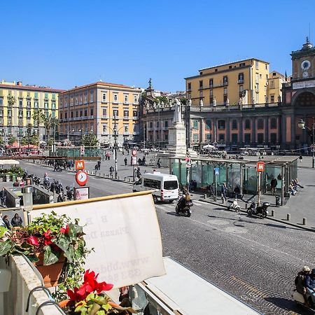 Bed & Breakfast Piazza Dante เนเปิลส์ ภายนอก รูปภาพ