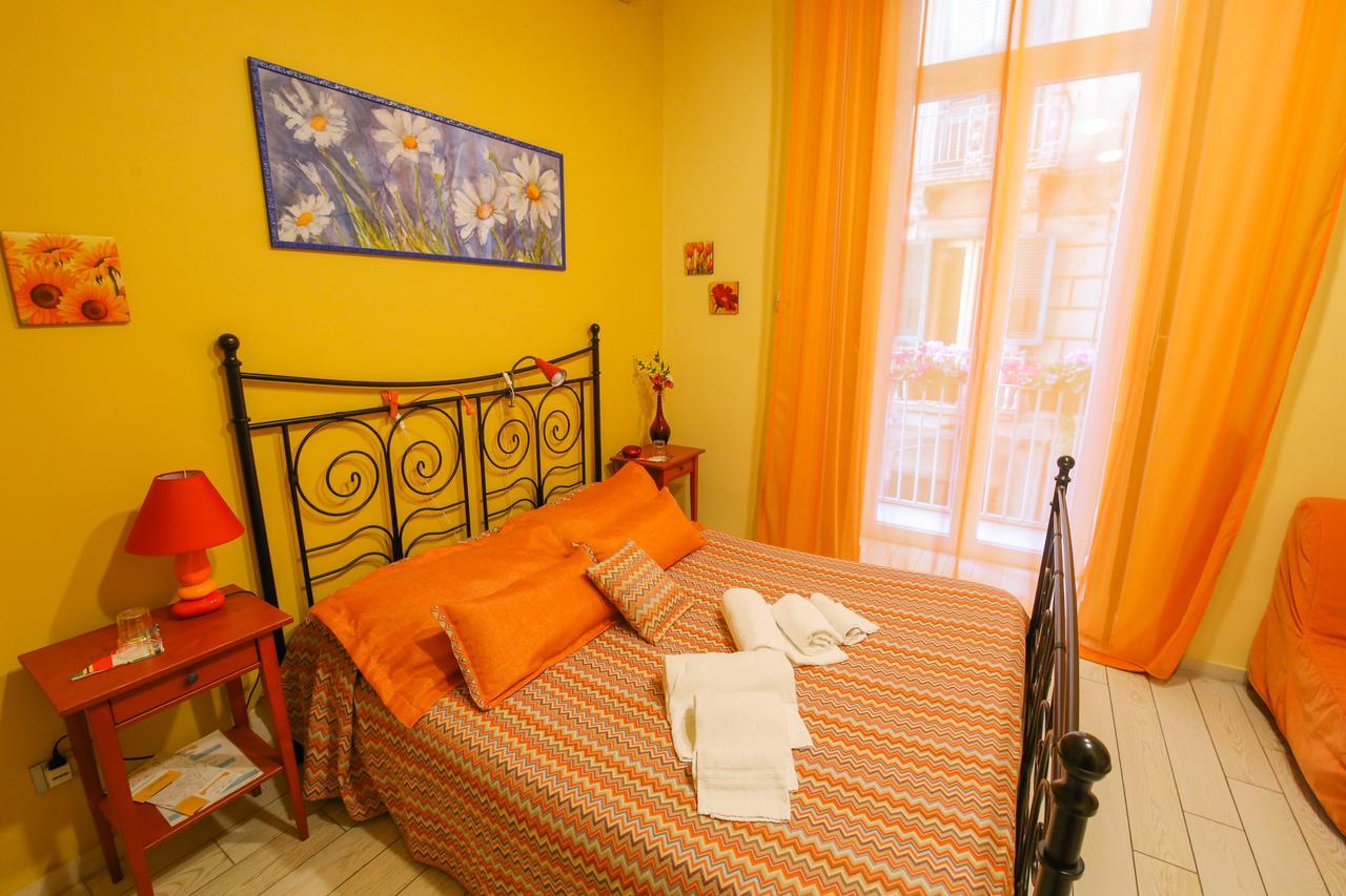 Bed & Breakfast Piazza Dante เนเปิลส์ ภายนอก รูปภาพ